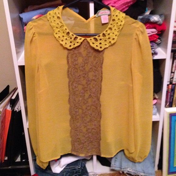 Yellow summer shirt ☀️