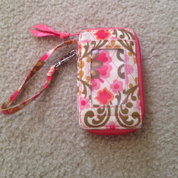 Vera Bradley Wristlet 👛