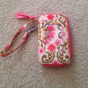 Vera Bradley Wristlet 👛