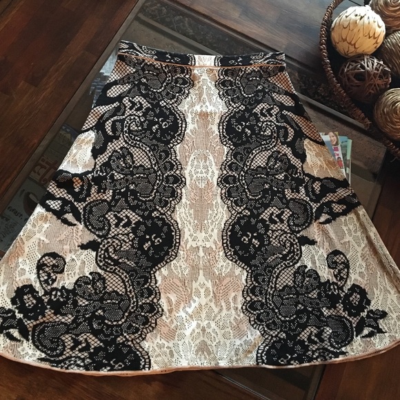 Flowy skirt