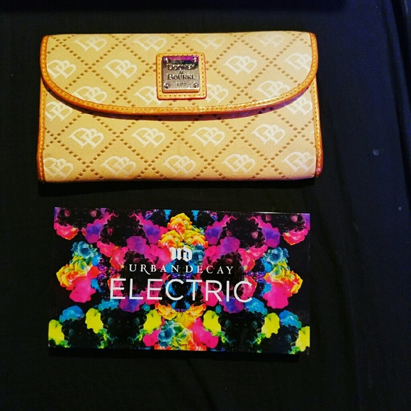 Coach, Dooney & Bourke wallet