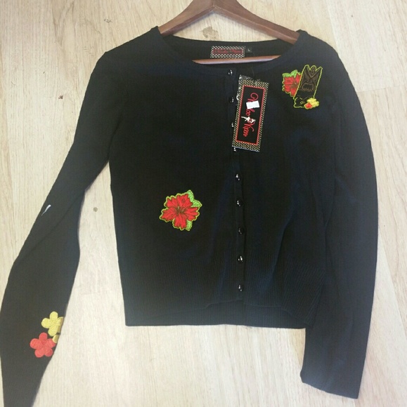 Tiki Flower Pin Up Long Sleeve Button Up cardigan - Picture 2 of 3