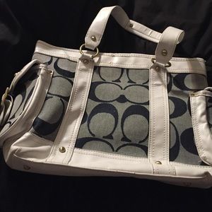 Knock off coach purse