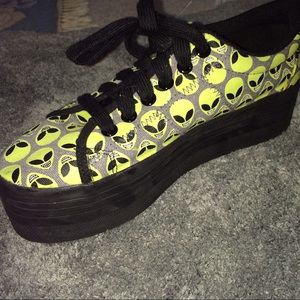 Jeffery Campbell alien platform sneakers size 7
