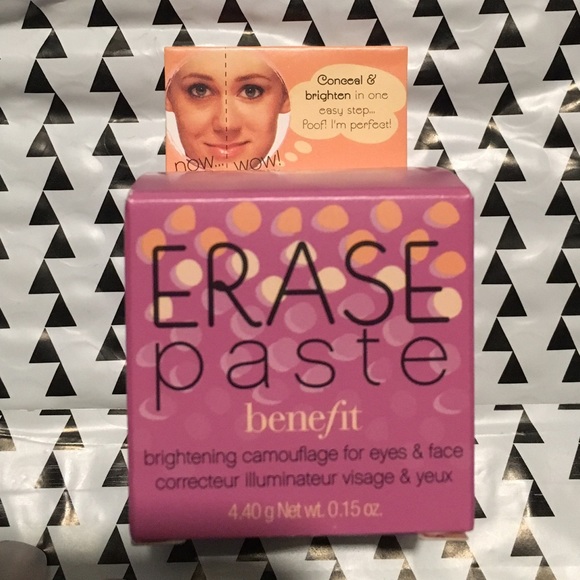 Benefit Erase Paste