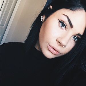 Meet your Posher, Lydia