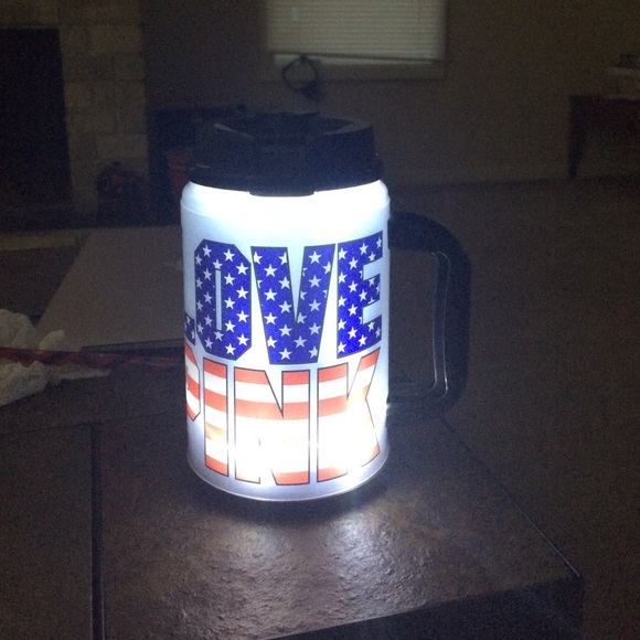 Light up VS chug mug