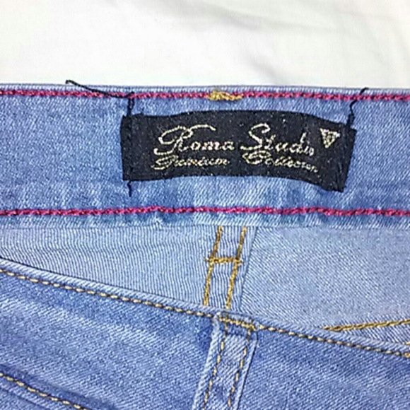 Jeans - Picture 3 of 3