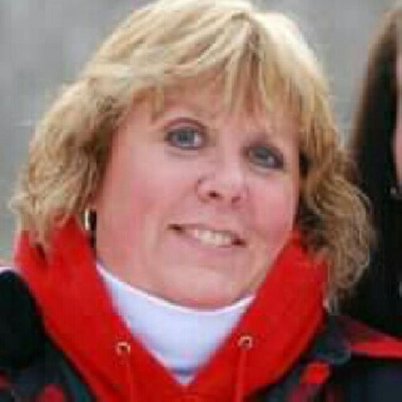 Meet your Posher, Darcey - Picture 2 of 2