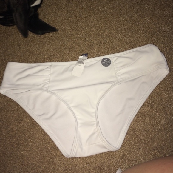 White Aerie "hipster" bottoms