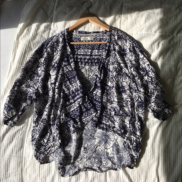 Hollister Kimono - Picture 3 of 3