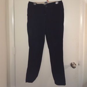 Black skinny trousers
