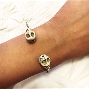 Skull bangle