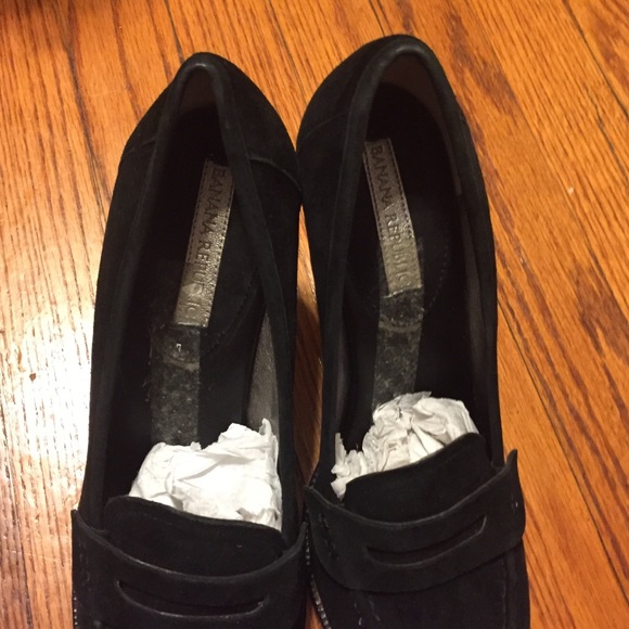 Shoes - Picture 3 of 4