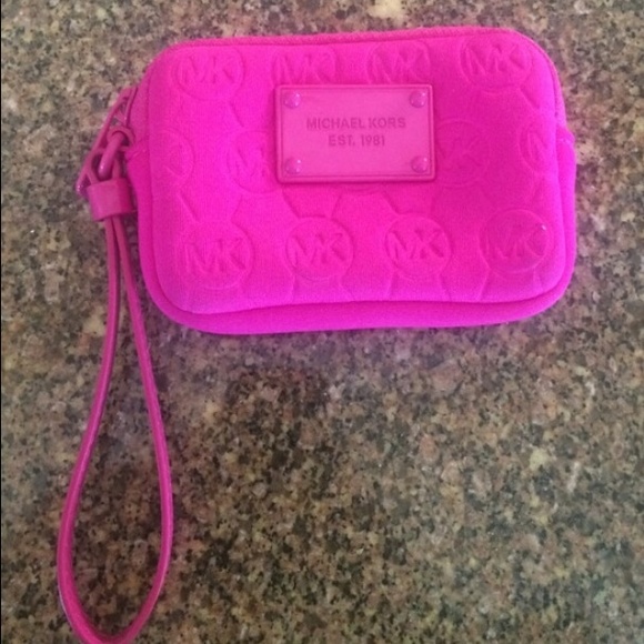 Michael Kors wristlet