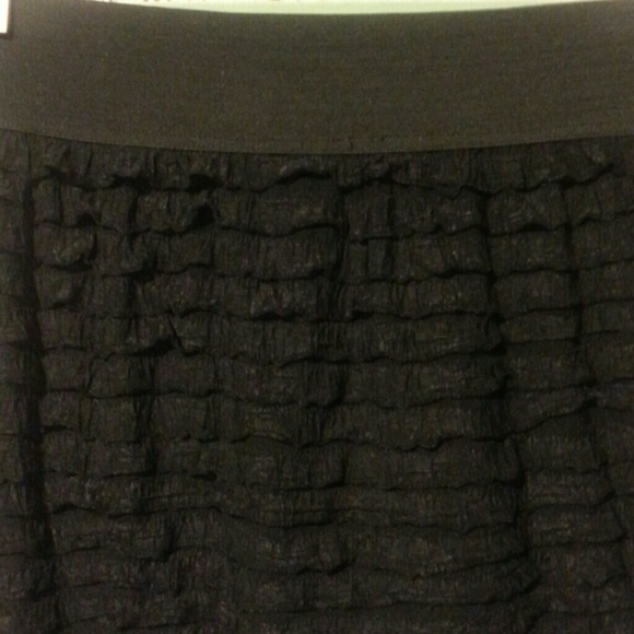 Black Ruffled Mini Skirt - Picture 2 of 2