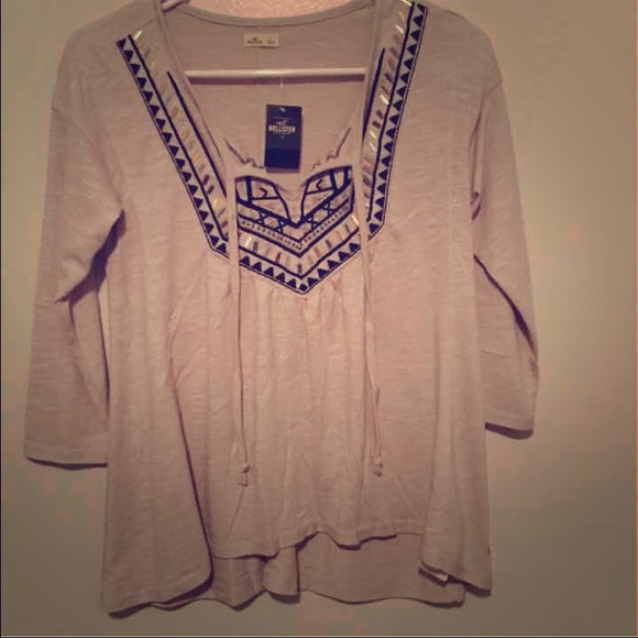 Hollister half sleeve blouse!