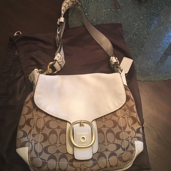 Tan coach purse! Barely used!