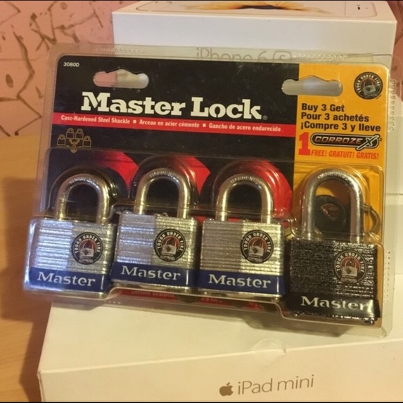 4 brand new pad locks