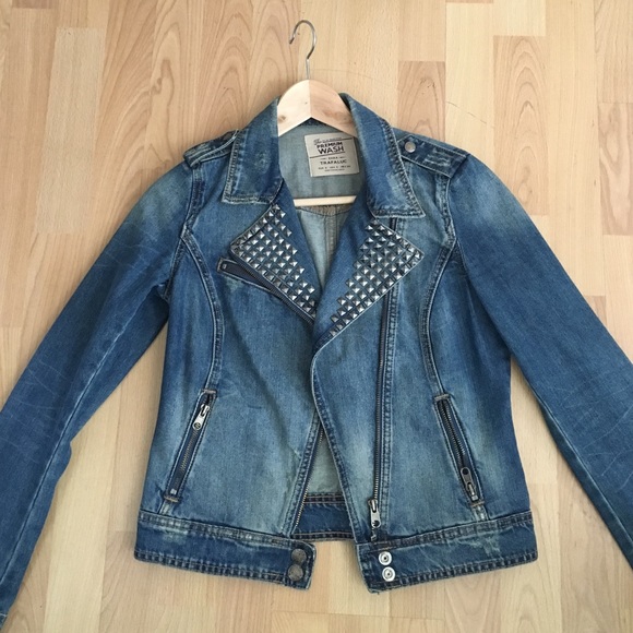 Sold through 🅿️🅿️ Zara jean jacket