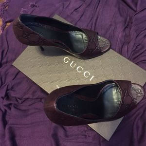 Authentic Gucci Pumps!