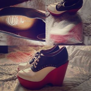 Jeffrey Campbell Lindy saddle platform shoe