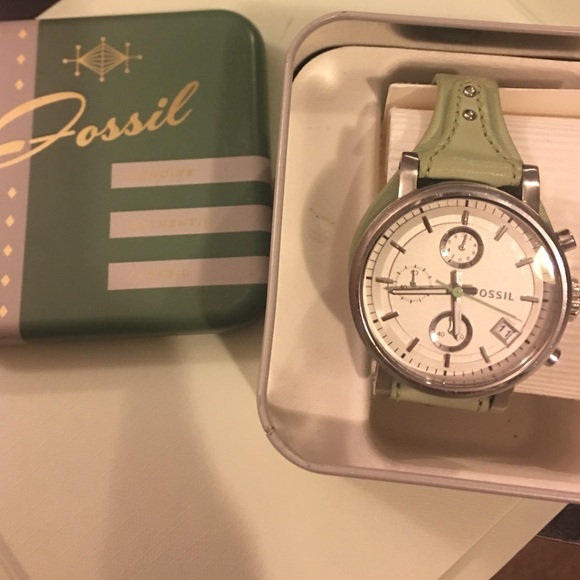 Fossil leather green watch