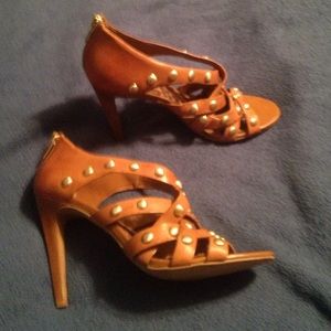 Jessica Simpson brown strappy heels