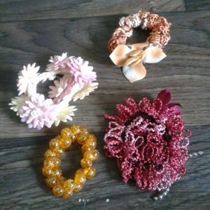 Flower hair ties