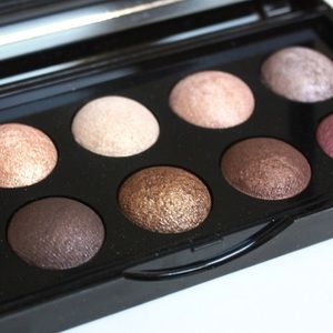 Sephora Moonshadow baked Palette in The Nude