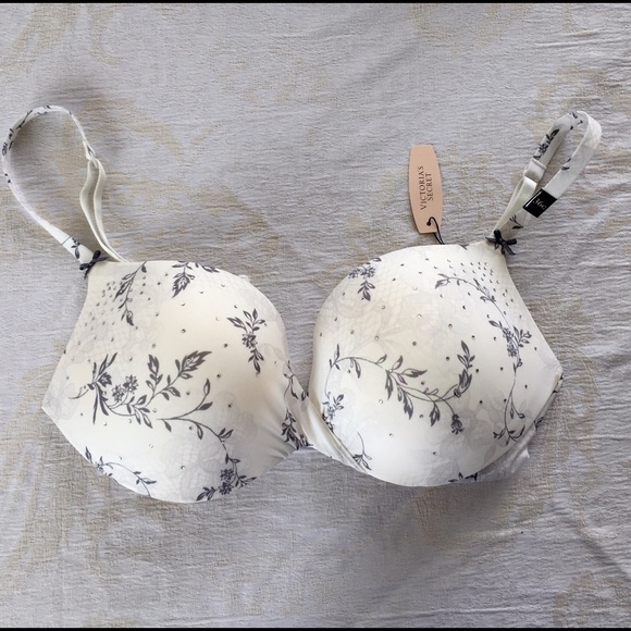 New! Victorias Secret Push Up Bra 36C