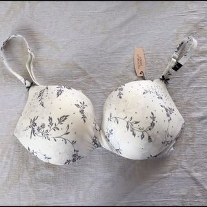 New! Victorias Secret Push Up Bra 36C