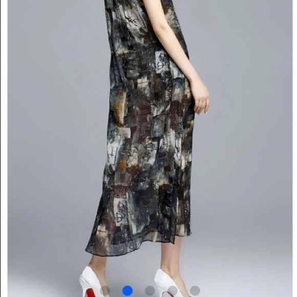 FAB 100% silk designer dress. NWT!! ❤️ - Picture 1 of 4