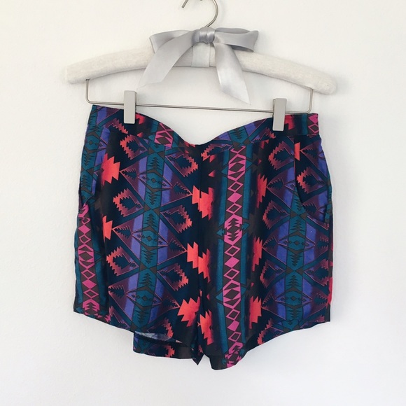 URBAN OUTFITTERS (Ecote) // Navajo Shorts - Picture 1 of 3