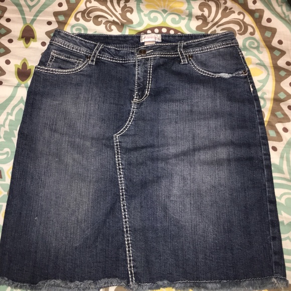 Xhilaration Jean Skirt, size 11