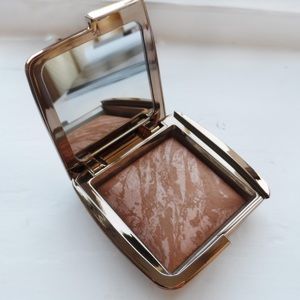 Hourglass Ambiant Lighting Bronzer
