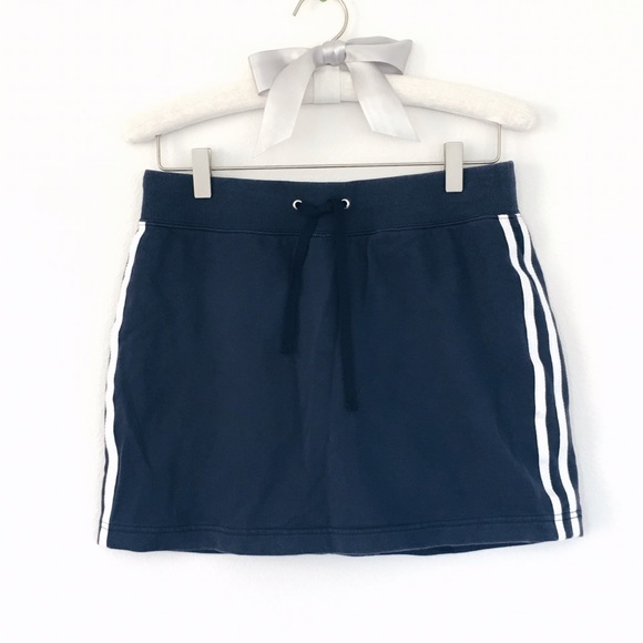 SPORTS CHALET (SJB) // Sporty Skort