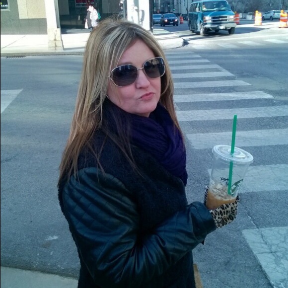 Meet your Posher, N - Picture 2 of 2