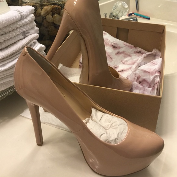 Nude patent platform high hills