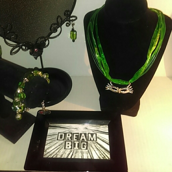 Bedazzle Pearls