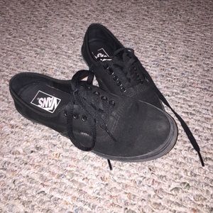 VANS Black Low Pro