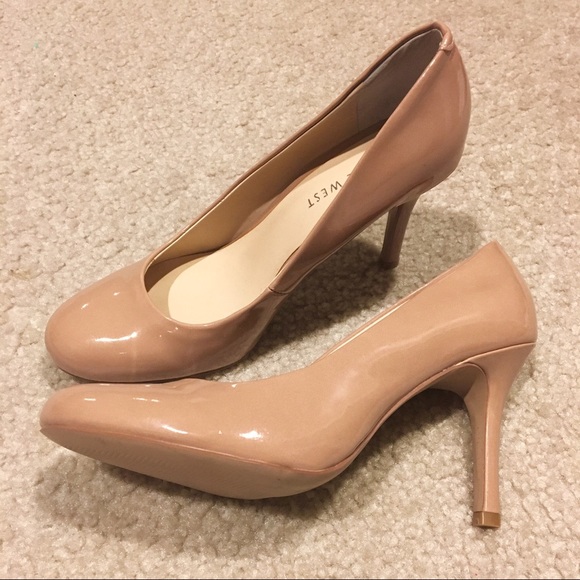 Nine West nude heels - Picture 2 of 2