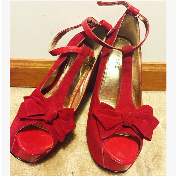 Baker's Red Bow Heels