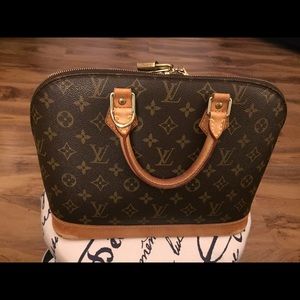 Louis Vuitton Alma Monogram