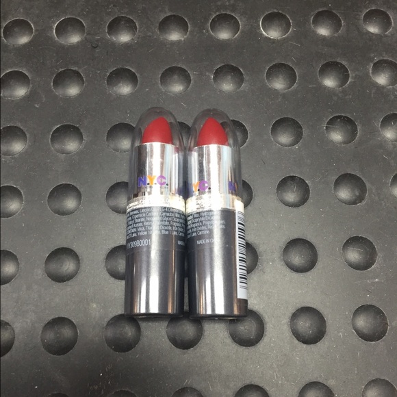 4 lipsticks