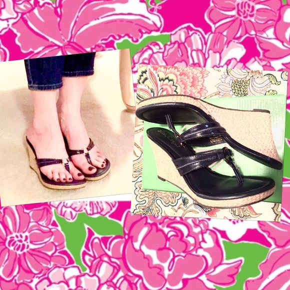 💕Lilly Pulitzer McKim Navy Patent Wedges💕