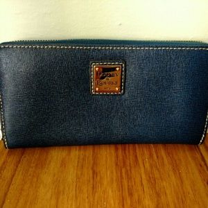 Dooney & Bourke Large Saffiano Zip Around Wallet