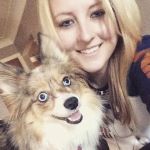 Meet your Posher, Courtney