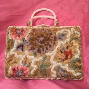 Vintage wicker purse