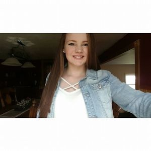 Meet your Posher, Alexis